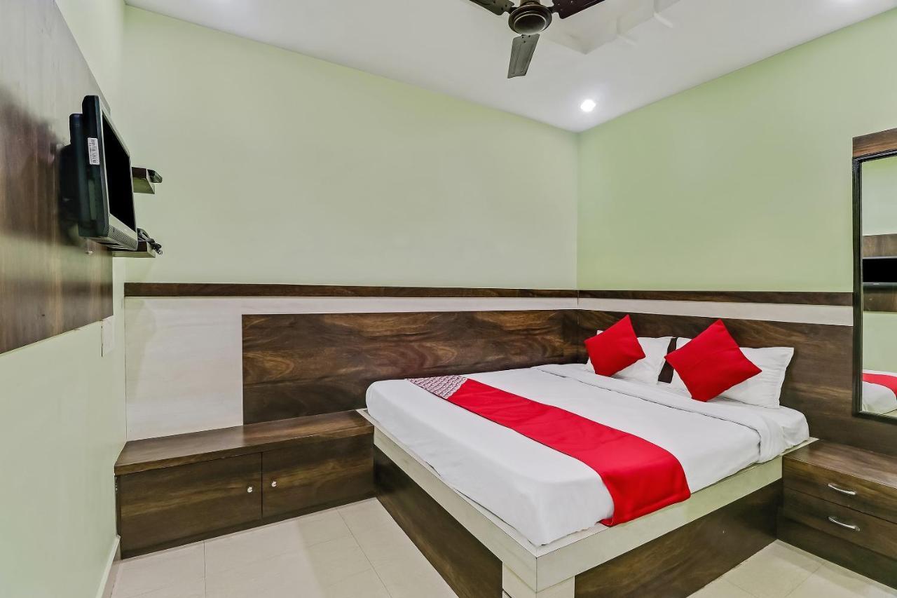 Super Hotel O Royal Raj Nandgaon Eksteriør bilde